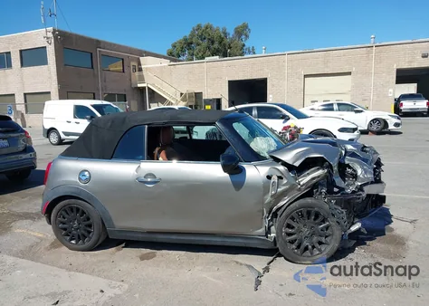 2016 Mini Convertible Cooper S z USA, uszkodzony, nr VIN WMWWG9C53G3C22588